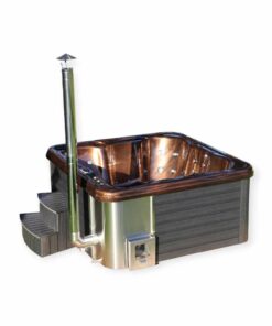 Jacuzzi med akrylindsats 2,2 m X2,2 m